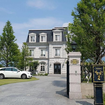 Haut Rhin Villa Yilan Exterior foto